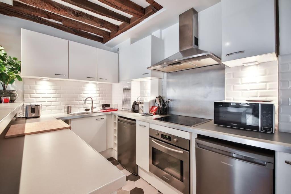 Typical Parisian Duplex#4Pers#Le Marais Apartment Exterior photo