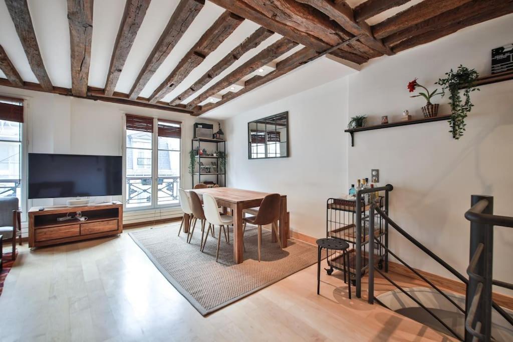 Typical Parisian Duplex#4Pers#Le Marais Apartment Exterior photo