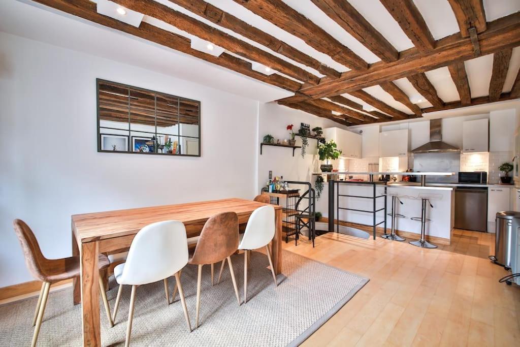 Typical Parisian Duplex#4Pers#Le Marais Apartment Exterior photo